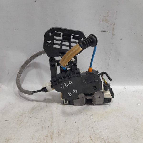 Fechadura Dianteira Direita Mercedes Cla 200  Ab749