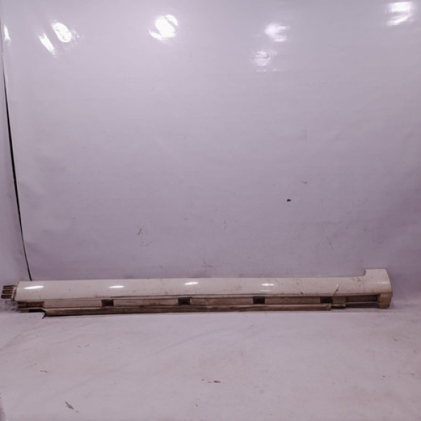 Spoiler Lado Direito Passat 2015 Com Detalhe  Cd24