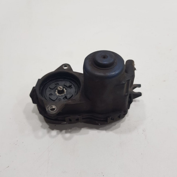 Motor Pinça Esquerdo Mercedes A200 13 14 15 Wx174