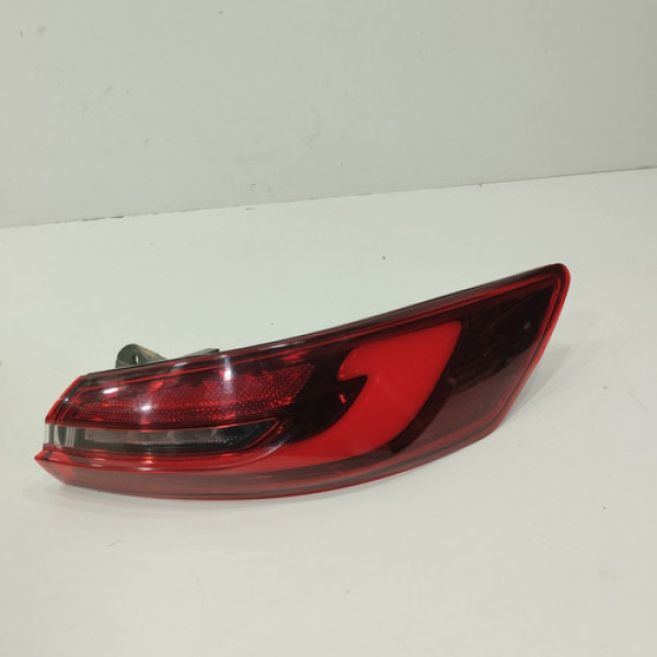 Lanterna Led Direita Fiat Fast Back Abarth 2023 2024 Fg647