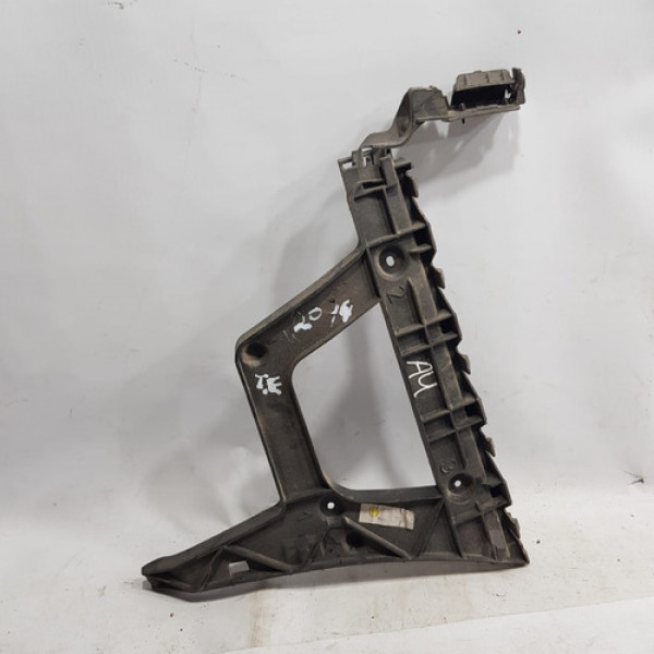 Guia Do Parachoque Traseiro Esquerdo Audi A4 2014  I272