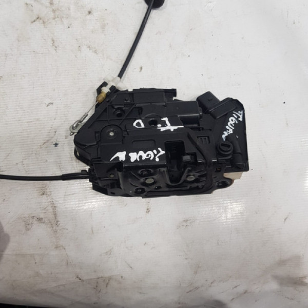 Fechadura Da Porta Traseira Direita Tiguan 2014  Ab860