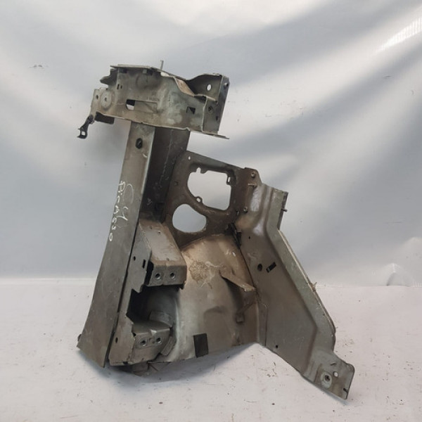 Longarina Caixa Roda Direito C4 Picasso 2008 2012 Mn265