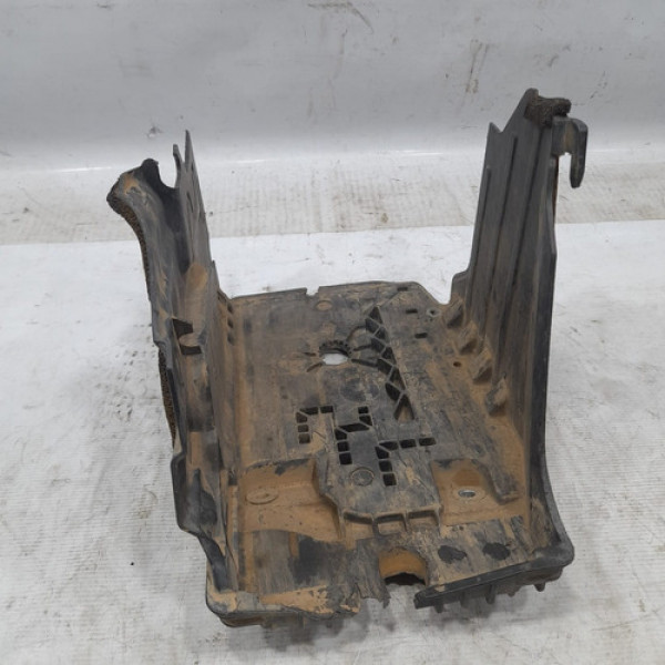 Suporte Caixa Bateria Evoque 2013 A 2017 Avaria Qr377