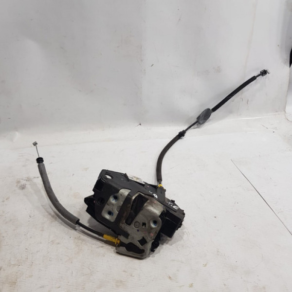 Fechadura Da Porta Traseira Esquerda Ka 2018 C70