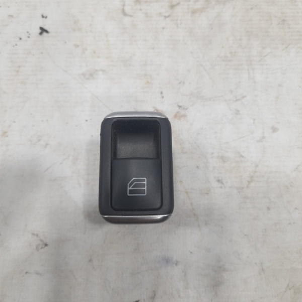 Botão Comando Vidro Dianteiro Direito Gla 2014 2019 Yz136