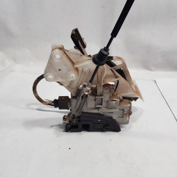 Fechadura Elétrica Porta Traseira Direita Q3 12 A 15 Ab1121