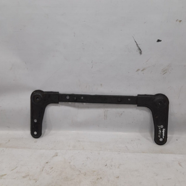 Travessa Inferior Radiador Renault Megane 2008 Mn266