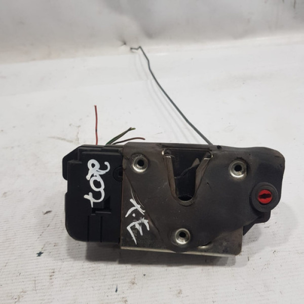 Fechadura Porta Traseira Esqu Peugeot 207 2008 A 10  Ab524