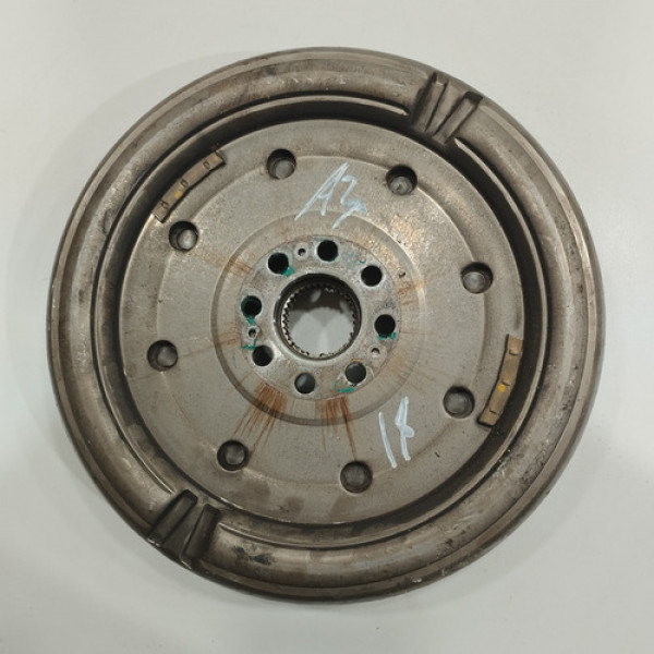 Volante Bimassa 8 Furos Audi A3 2.0 2011 12 13 14 2015 R24. 